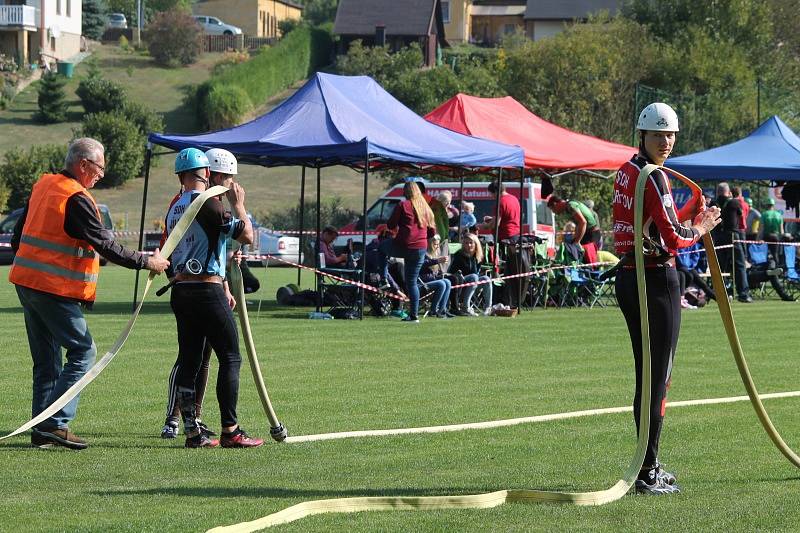 Sobota 15. září patřila Borovicích u Mnichova Hradiště soutěži v požárním útoku.