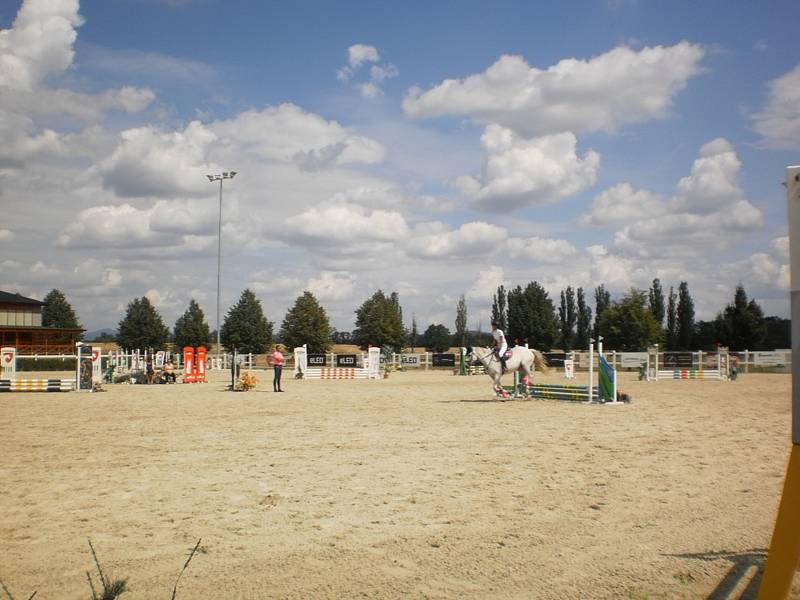 Na farmě Ptýrov u Mnichova Hradiště se konaly Jezdecké hobby závody.