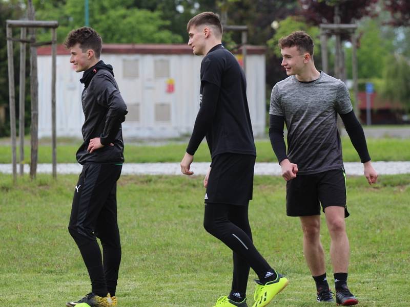 Trénink fotbalistů FC Sporting Mladá Boleslav na Bradleci