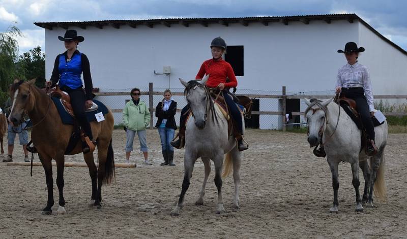 Westernové hobby závody v Horním Bousově.