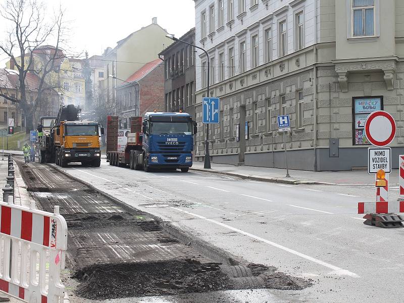 Dopravní situace v Třebíči po zavření Bráfovy třídy.