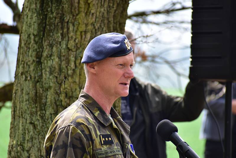 Zástupce velitele náměšťské základny plk. gen. štb. Michal Vecheta.