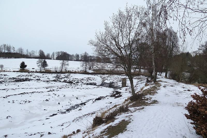 Rybník Pančák u Štěměch už je vypuštěný, obec jej letos odbahní. Bude to stát osm milionů korun.
