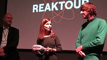 Ředitel JE Dukovany Roman Havlín, vedoucí infocenter Skupiny ČEZ Kateřina Bartůšková, která za projektem Reaktour stojí, a Robin Pultera, jehož tým celou virtuální realitu připravil.
