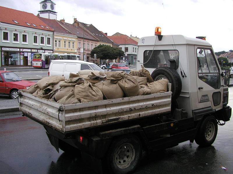 Povodně v roce 2002 na Třebíčsku. Záplavy v Třebíči a okolí.