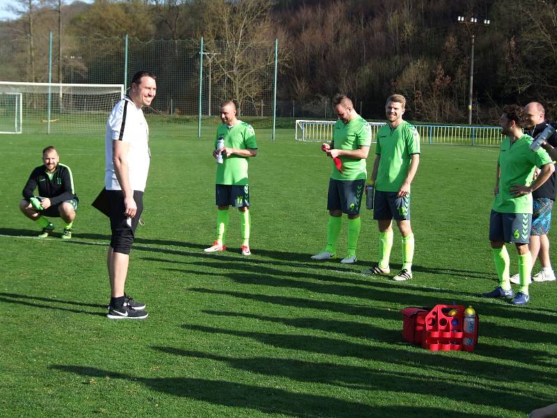 Náměšťský trenér Petr Kylíšek dostal ke svým sedmatřicátým narozeninám od svých svěřenců ten nejlepší možný dárek.