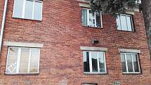 Demolici domu se sociálními byty chystá třebíčská radnice v Alšově ulici v Borovině. Stavební parcelu o rozloze přibližně 1100 metrů čtverečních pak město prodá v aukci.
