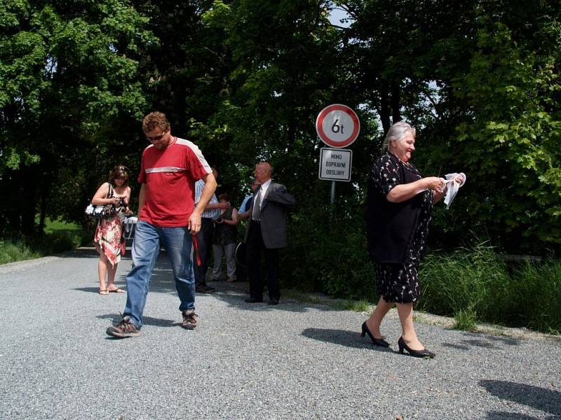 Zahájení provozu nově upravené silnice u Plackého dvora