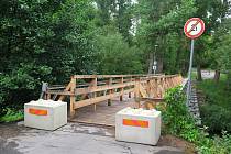 Most v třebíčském Poušově nyní slouží pouze cyklistům a pěším.