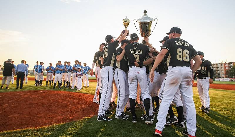 Finále Českého baseballového poháru mezi Nuclears Třebíč a Draci Brno.