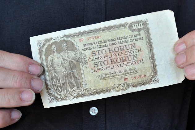 V Jaroměřicích někdo ztratil cennou starou bankovku. Je to záhada, říkají místní