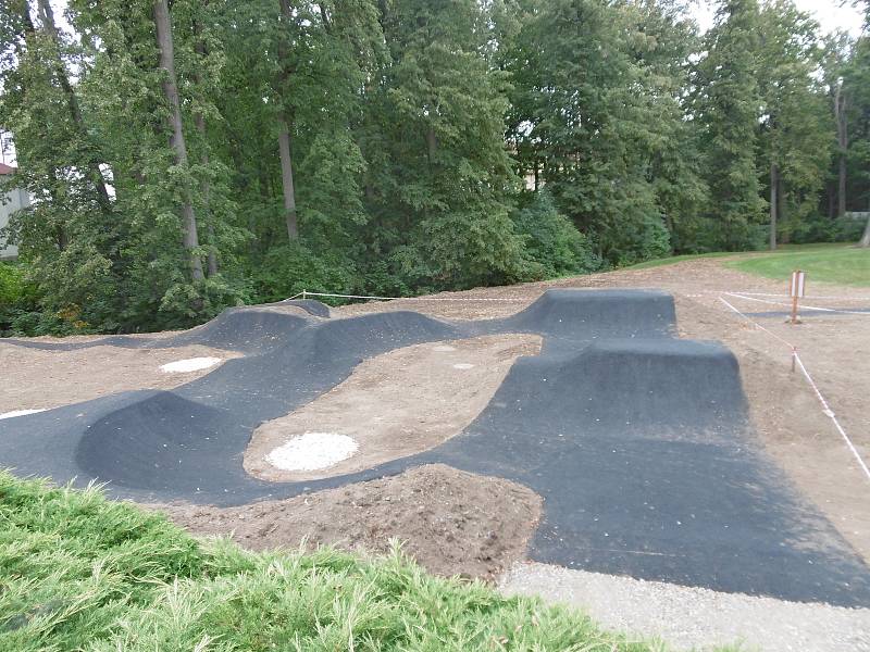 Pumptrack v Jemnici se nachází poblíž autobusového nádraží. Foto: Archiv MěÚ Jemnice