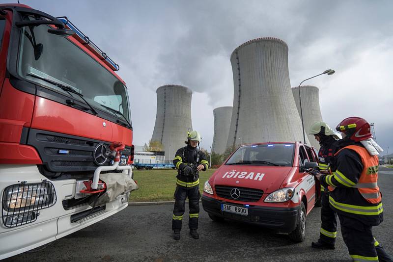 Hasiči z Jaderné elektrárny Dukovany začali naplno využívat moderní zásahový systém.