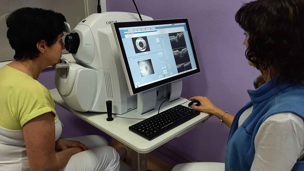 Novinka v třebíčské nemocnici: přístroj vyšetří oko přesně a bezkontaktně