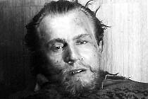 Ladislav Malý byl podle oficiální verze zastřelen. Příslušníci SNB vyfotografovali mrtvolu a tvář Malého. Byl to však opravdu on? 