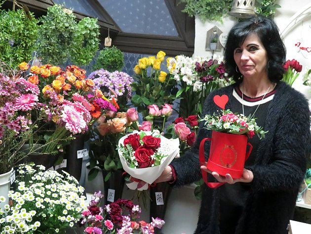 Květinářky v Třebíči se chystají na Valentýna. MDŽ ale podle nich vede