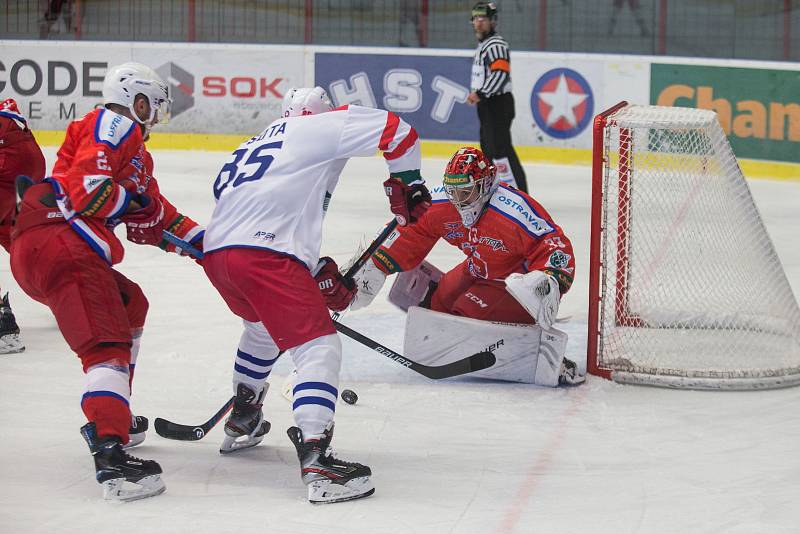 Čtvrté kolo hokejové Chance ligy mezi SK Horácká Slavia Třebíč a HC RT Torax Poruba.