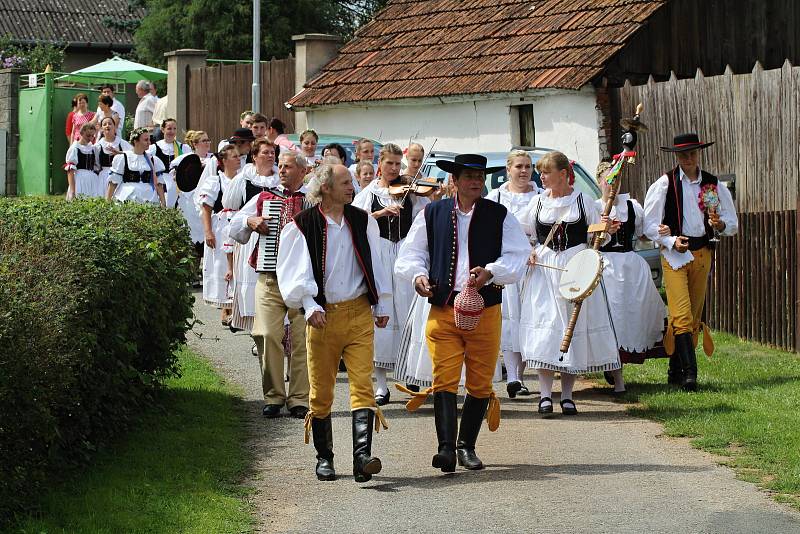 Krojované hody v Martínkově.