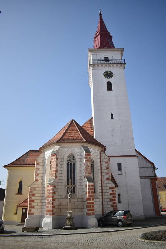 Kostel svatého Jakuba na náměstí v Jemnici