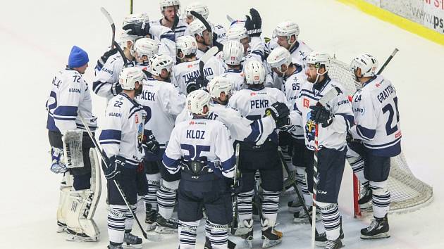  O první domácí prohře Jihlavy v letošním play-off první ligy rozhodly přesilové hry. Dukla dvojnásobnou početní výhodu v gól nepřetavila, Kladno ano.