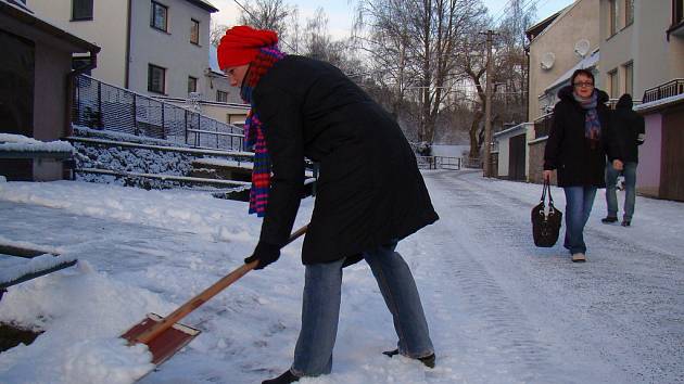 Sníh v ulicích Třebíče.