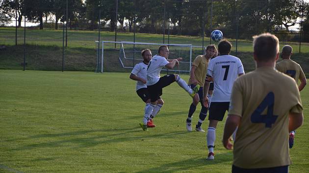 Derby opanovala Želetava, Jemnicko pokračuje v jízdě