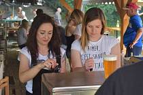 V létě se při zápasech na fotbalovém hřišti v Moravských Budějovicích prodá i 180 piv.