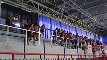 Na první domácí přípravné utkání třebíčských hokejistů si našlo cestu téměř sedm stovek diváků.