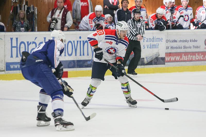 Přípravný zápas mezi spřátelenými kluby SK Horácká Slavia Třebíč a HC Kometa Brno.