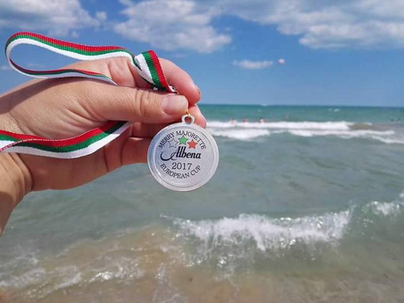 Obrovský úspěch zaznamenaly třebíčské mažoretky Cheerladies, když se jim podařilo získat medaile na Mistrovství Evropy (ME) v bulharské Albeně.