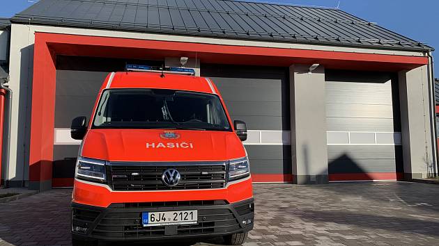 Jaroměřičtí hasiči už mají nové auto