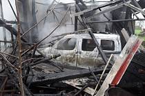 U požáru v Panenské zasahovalo deset jednotek profesionálních i dobrovolných hasičů.