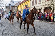 Na Masarykově náměstí v Náměšti přivítali lidé Tříkrálový průvod.