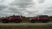 Ford Explorer versus Dodge Durango. Který vůz je lepší?