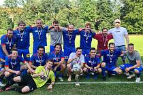 Takto se v červnu letošního roku radovali fotbalisté Moravských Budějovic po triumfu v okresním přeboru Třebíčska. Na podzim ale váleli i v krajské I. B třídě.