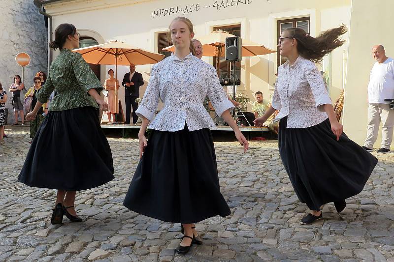 Vystoupení tanečního souboru Yocheved