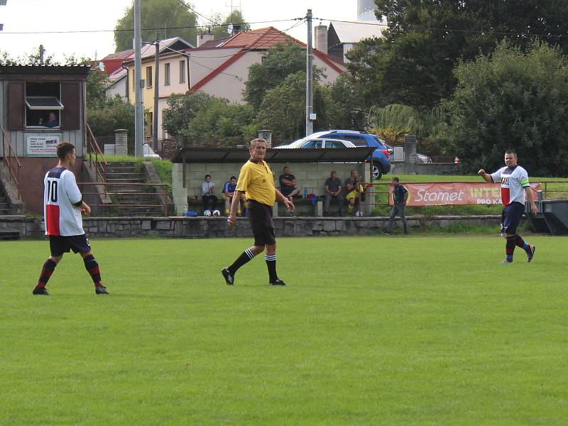 Třebíčský rozhodčí Jaromír Čejka odřídil své sedmitisící utkání v kariéře.