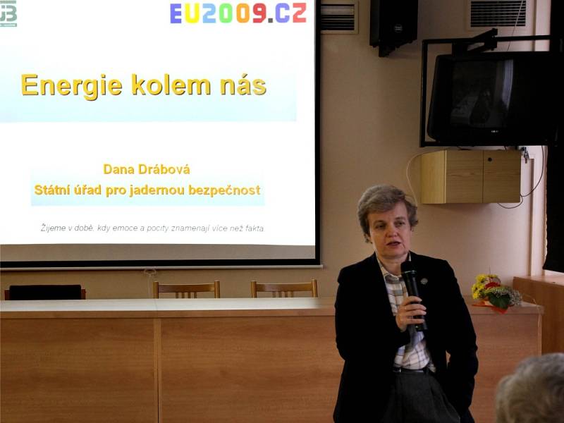 Na tiskové konferenci na Střední průmyslové škole v Třebíči ve středu představili nový obor Energetika.