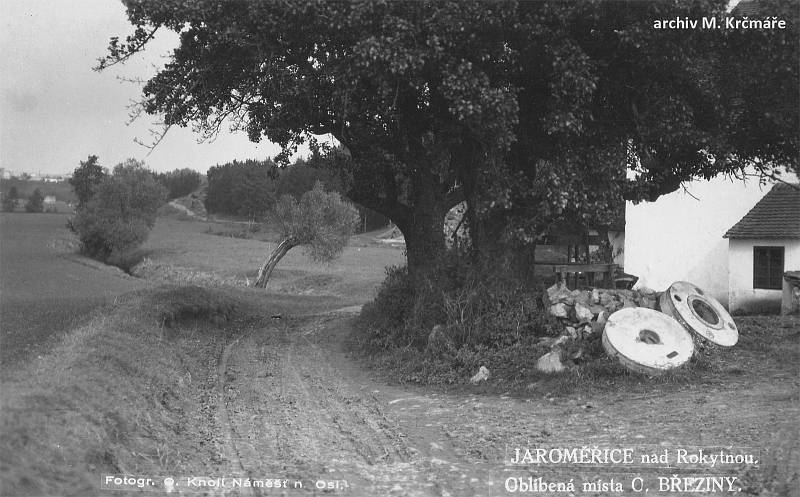 Jeden ze známých pohledů fotografovaných náměšťským fotografem Knollem. 50. léta 20. století.