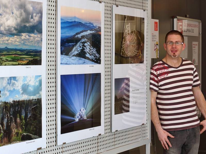 Přírodu, architekturu, ale hlavně hvězdnou oblohu fotí třebíčský rodák Marián Runkas. Jeho fotografie je možné shlédnout do konce května ve vstupní hale dukovanské elektrárny.