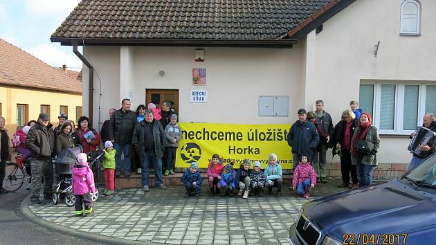 Protestní pochod proti úložišti se na Budišovsku.