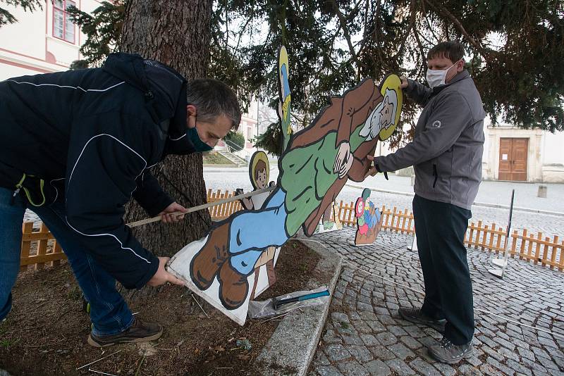 Vánoční betlém na Masarykově náměstí v Náměšti nad Oslavou.