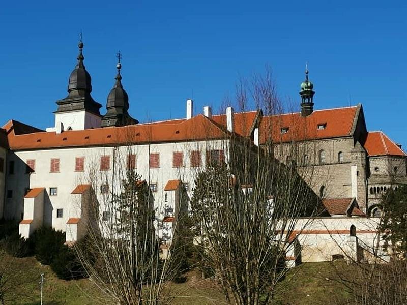 Židy a Bazilika sv. Prokopa. Podívejte se na snímky města Třebíč a jeho okolí