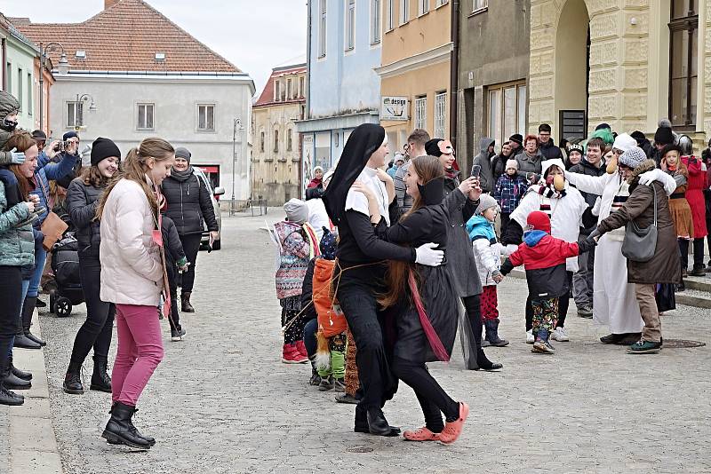 Poslední únorovou sobotu si lidé v Jemnici užili oslavy masopustu.