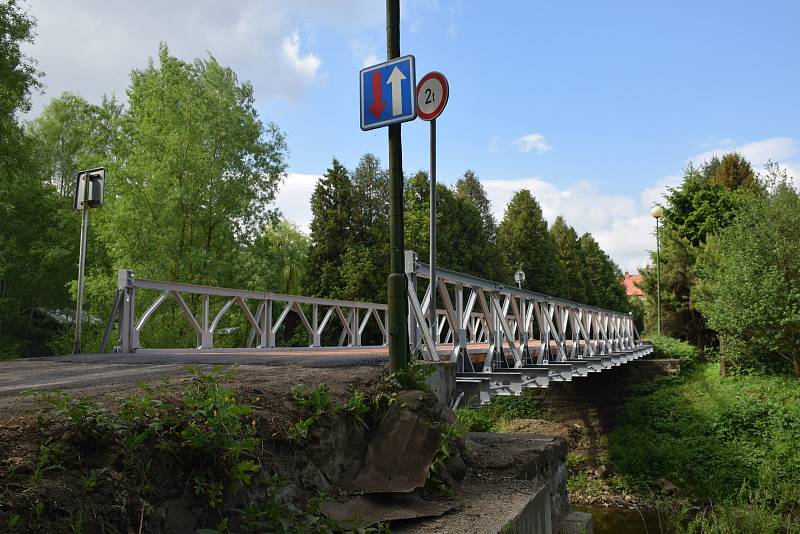 Most přes řeku Jihlavu v Poušově.