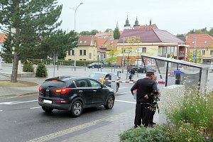 Pokud řidič stál na parkovišti na Komenského náměstí v Třebíči méně než půl hodiny, závora by se měla zvednout automaticky. Ne vždy se tak ale děje.