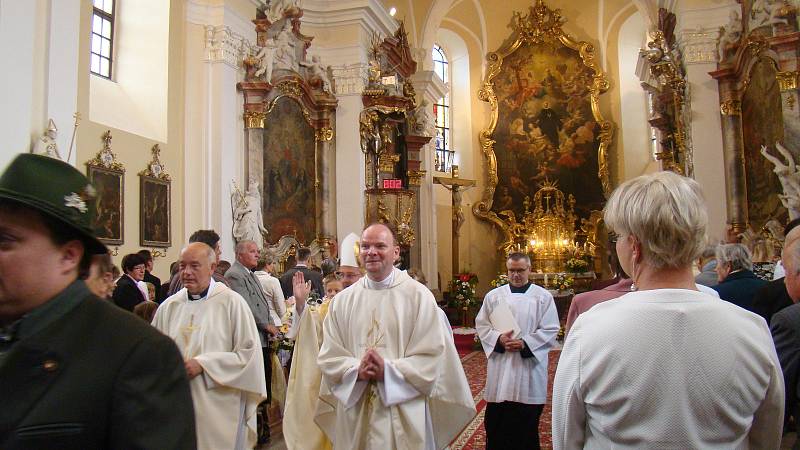 Kostel sv. opata Linharta v Kdousově na Třebíčsku.