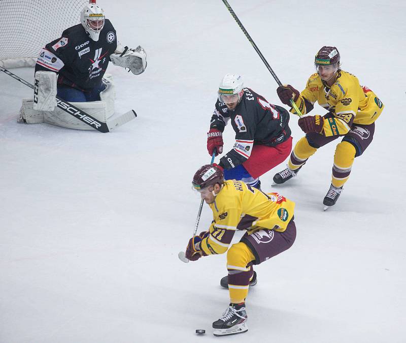 15. kolo hokejové Chance ligy mezi SK Horácká Slavia Třebíč a HC Dukla Jihlava.