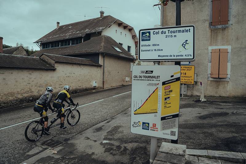 Ondřej Zmeškal společně se svým trasérem zdolali 3 414 kilometrů na trase nejslavnějšího cyklistického závodu - Tour de France.