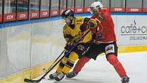 V sobotním 41. kole Chance ligy se představí hokejisté Jihlavy (ve žlutých dresech) na ledě Zlína, Třebíč zajíždí do Frýdku-Místku.